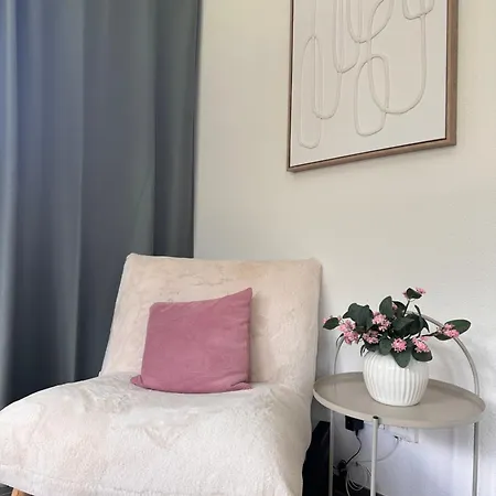 Modernes Am Bahnhof Apartment *