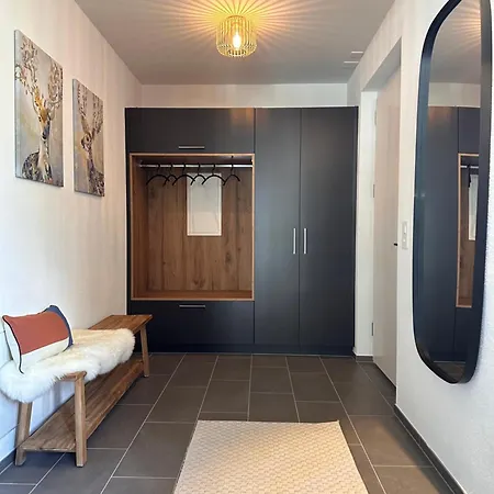 Modernes Am Bahnhof Apartment