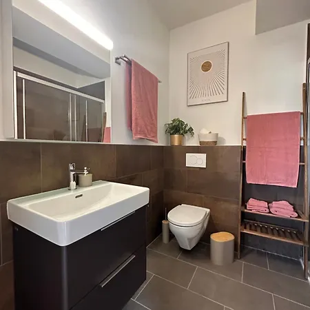 Apartment Modernes Am Bahnhof Reckingen